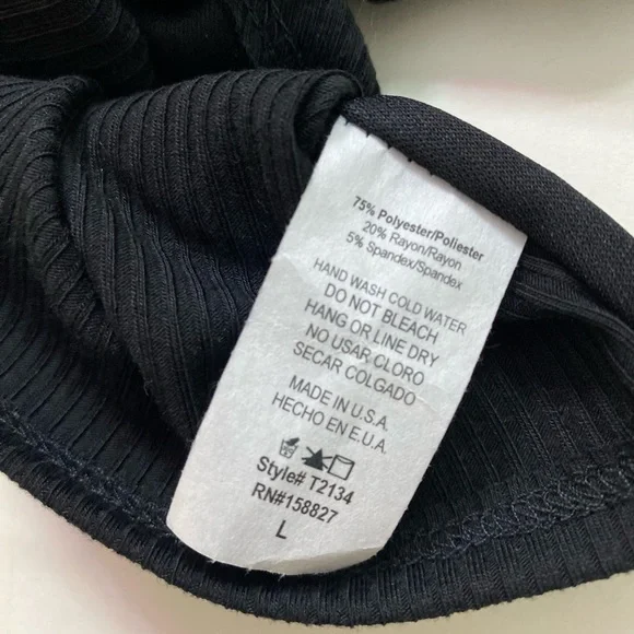 🆕Fashion Nova - So heartless crop top - Picture 6 of 6